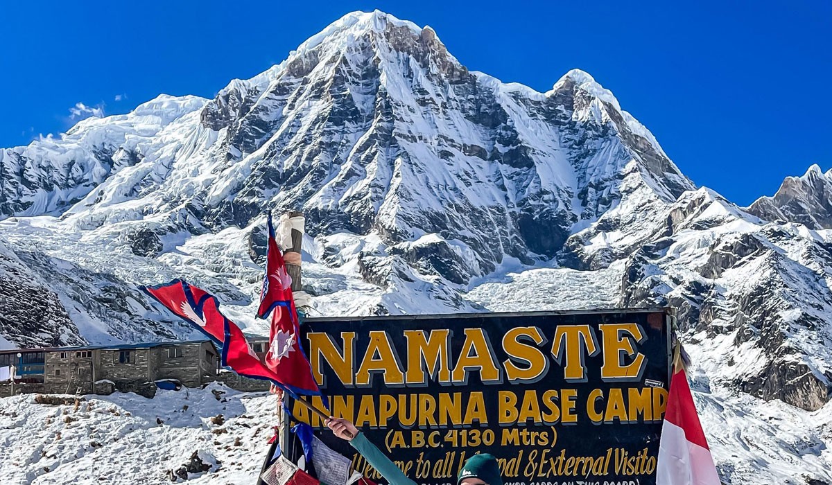 https://admin.yetihikes.com/media/Annapurna-Base-Camp-Trek-in-January-and-February-1_1.jpg