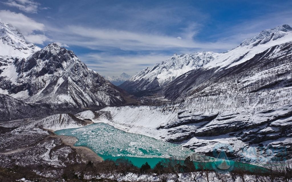 https://admin.yetihikes.com/media/Manaslu_Circuit_Trekking_1.jpg